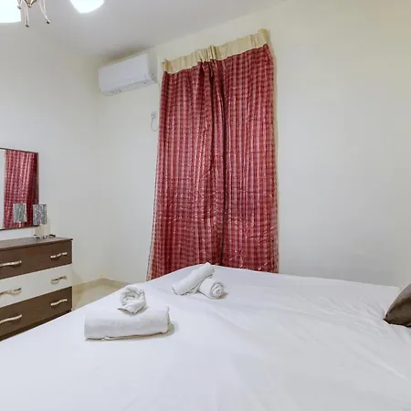 Апартаменты Lovely 2br In The Historical Town Of Bormla By 360 Estates